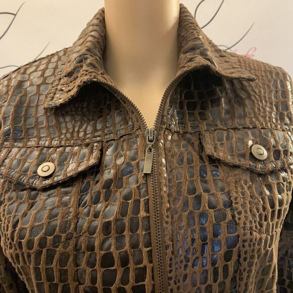 Ruby Rd. Sz 8P. Reptile Embossed Button Cuff Jacket. Zip UP. Pockets. B68. - Picture 2 of 5